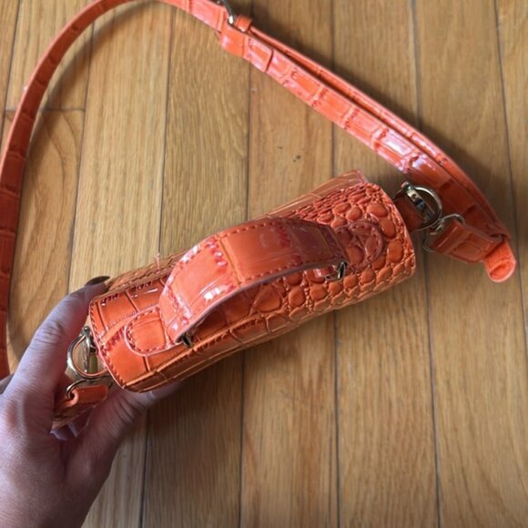 SHEIN Mini Orange Crocodile Crossbody Purse - Picture 10 of 10